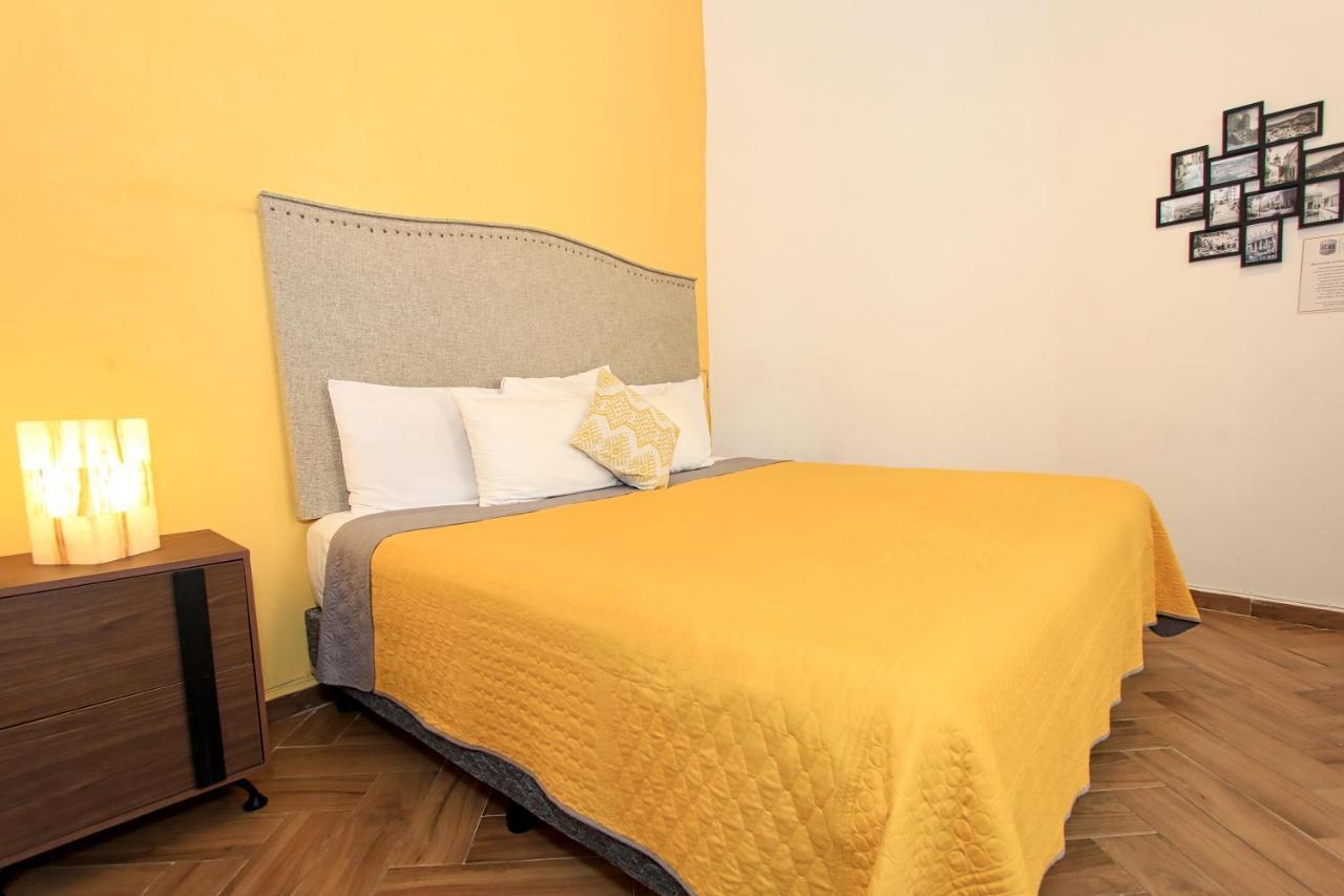 Hotel Universidad *